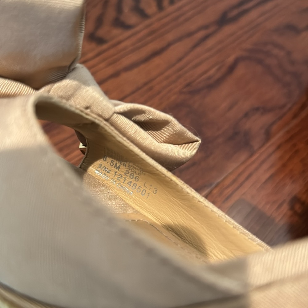 Tory Burch Wedges (Light Rose/Tan Color) Size 8.5 - Picture 9 of 12
